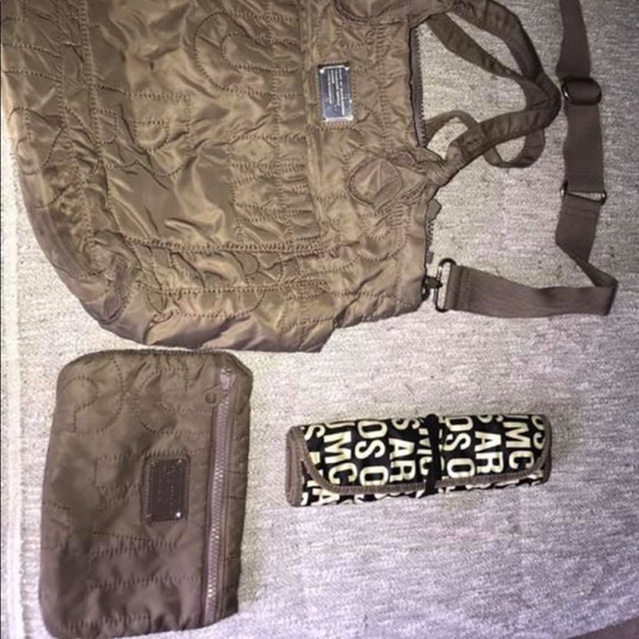 MARC JACOBS 'Pretty Nylon Eliz-A-Baby' Diaper Bag - Picture 2 of 4